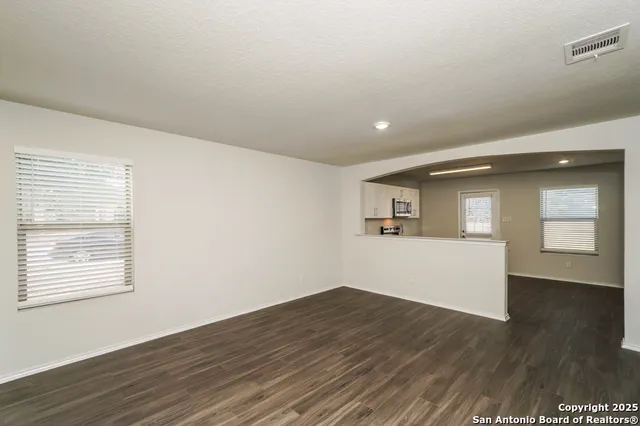 $1,645 | 8914 Gerald Ohara, San Antonio, TX 78221