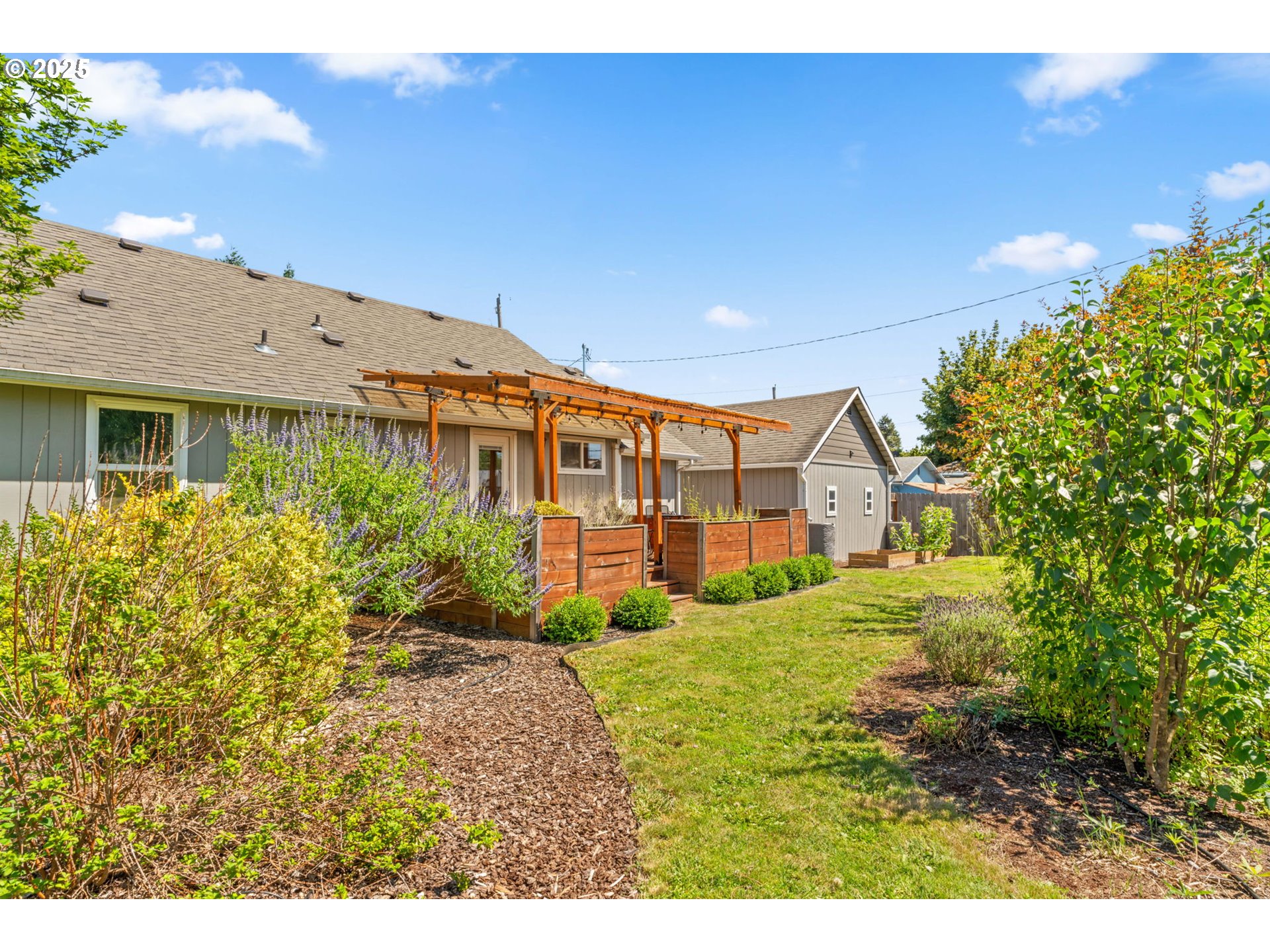1240 Taney Street Eugene, OR 97402 - Photo 45 of 48