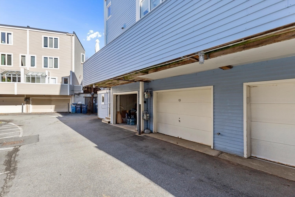 676 Huron Avenue, Unit 43 Cambridge, MA 02138 - Photo 20 of 20 a view of a porch