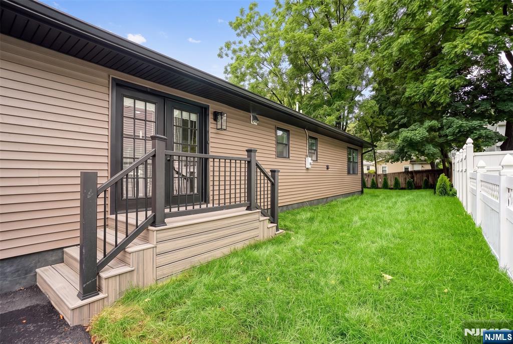 128 Grove Street Mahwah, NJ 07430 - Photo 24 of 27