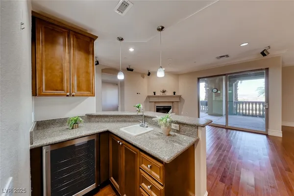 $389,900 | 20 Via Mantova, Unit 101, Henderson, NV 89011