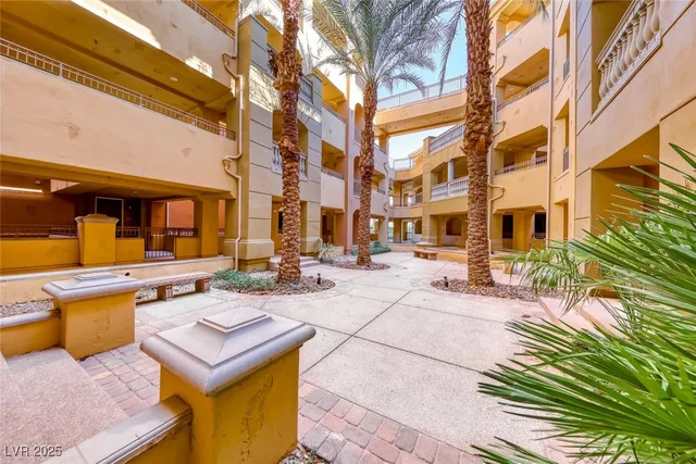 $399,900 | 20 Via Mantova, Unit 101, Henderson, NV 89011