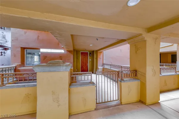 $389,900 | 20 Via Mantova, Unit 101, Henderson, NV 89011