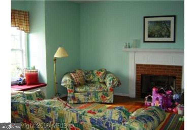 6383 Kabletown Road Charles Town, WV 25414 - Photo 5 of 15 Family Room