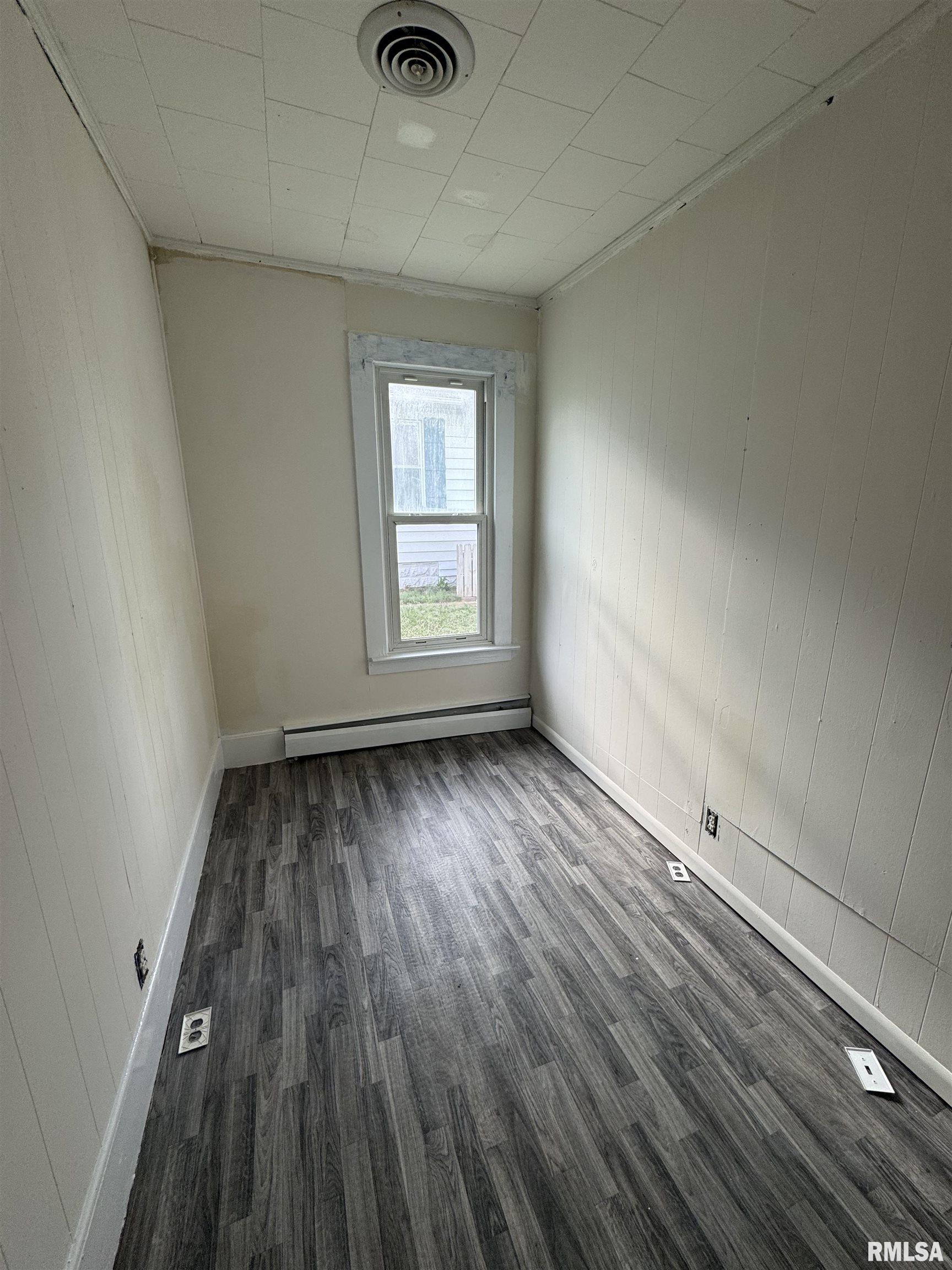 1500 West Tyler Street Herrin, IL 62948 - Photo 7 of 18