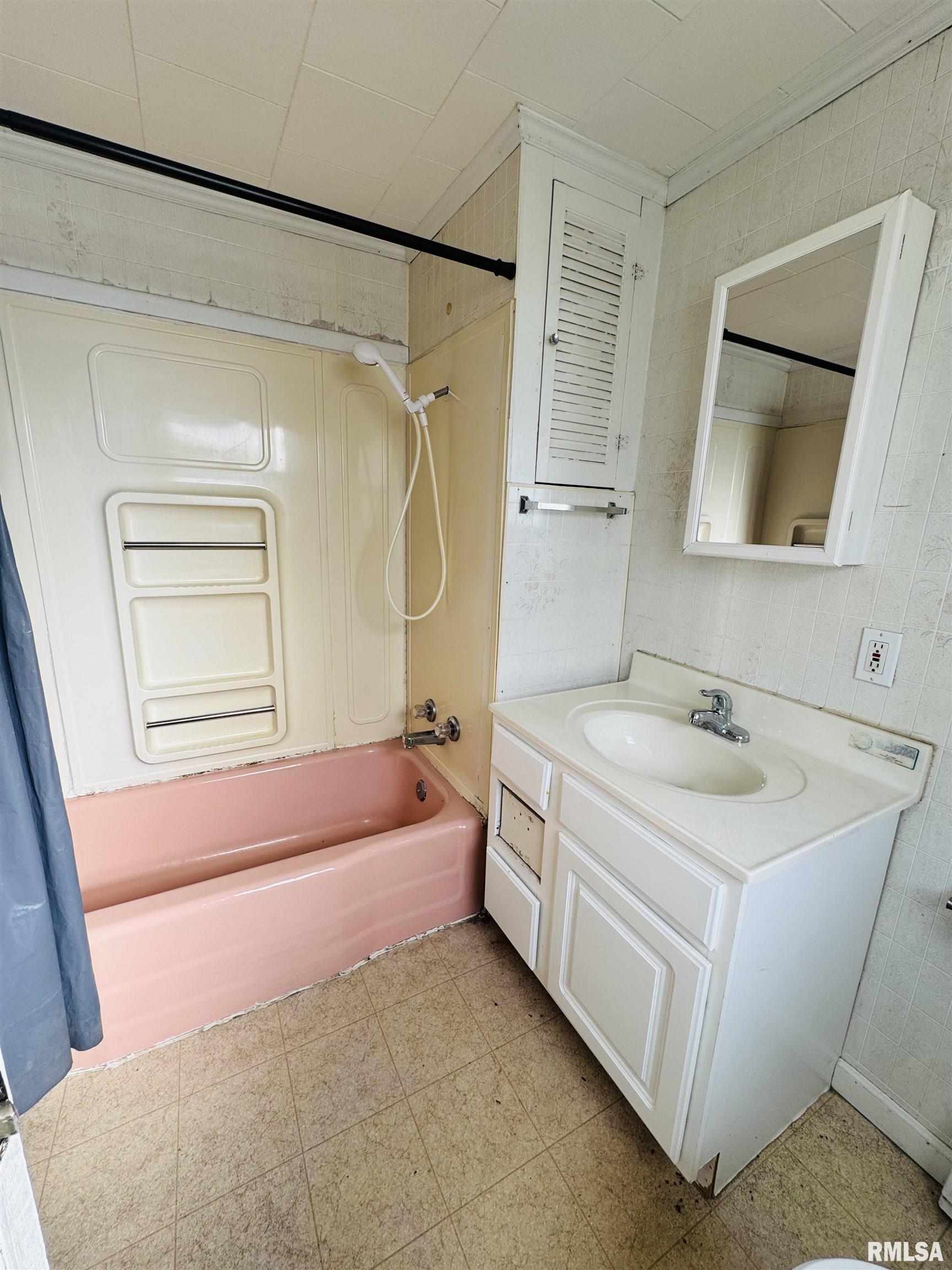 1500 West Tyler Street Herrin, IL 62948 - Photo 10 of 18