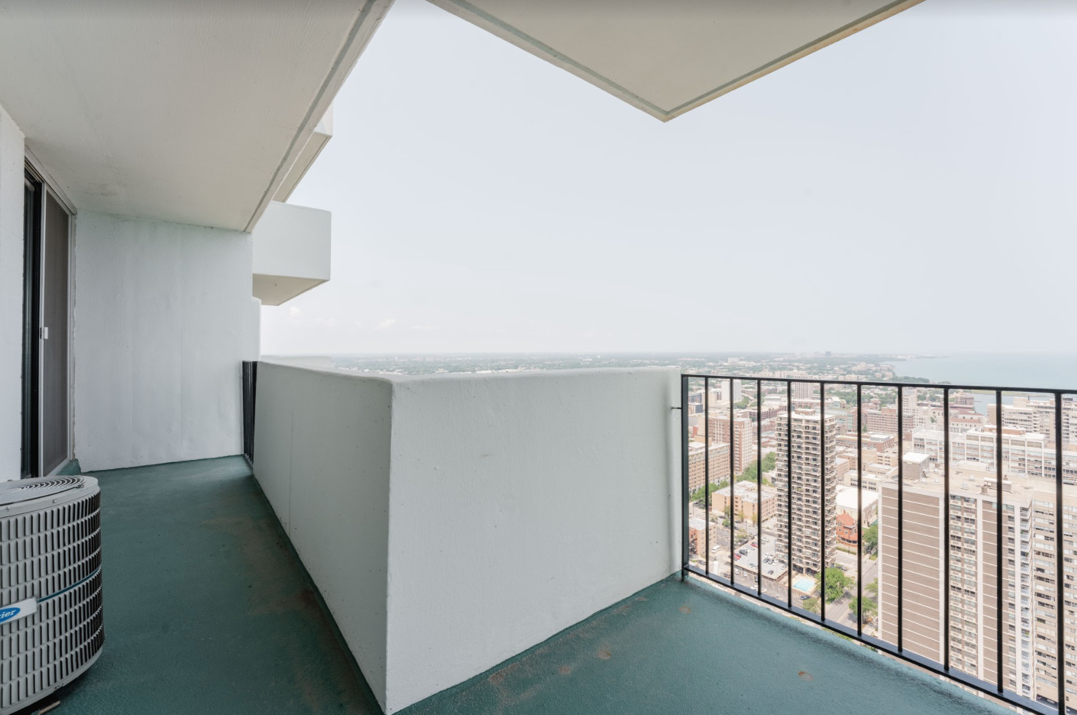 6033 North Sheridan Road, Unit 43D Chicago, IL 60660 - Photo 5 of 27