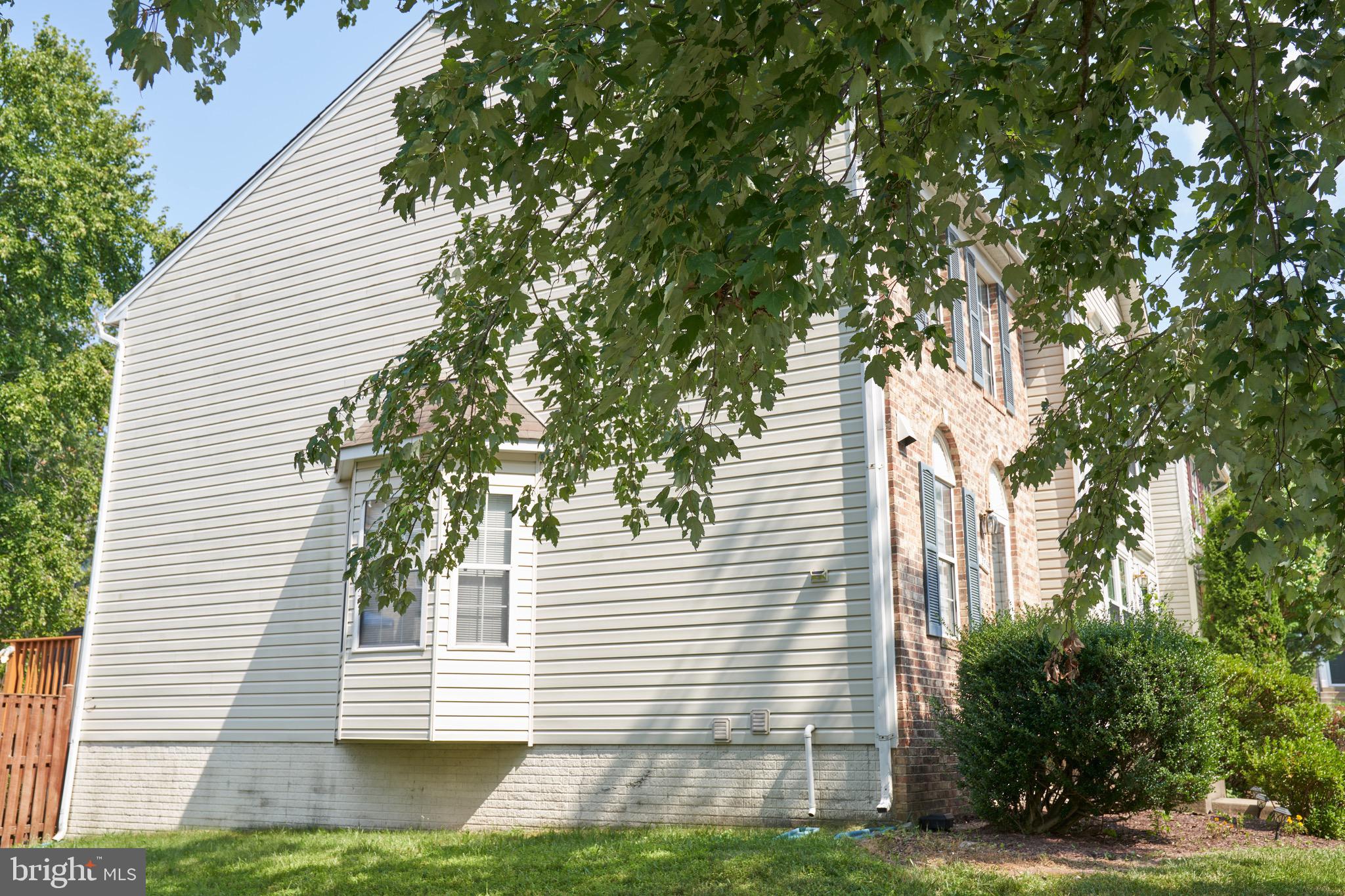 13559 Ruddy Duck Road Clifton, VA 20124 - Photo 5 of 82 Gallery Image 5