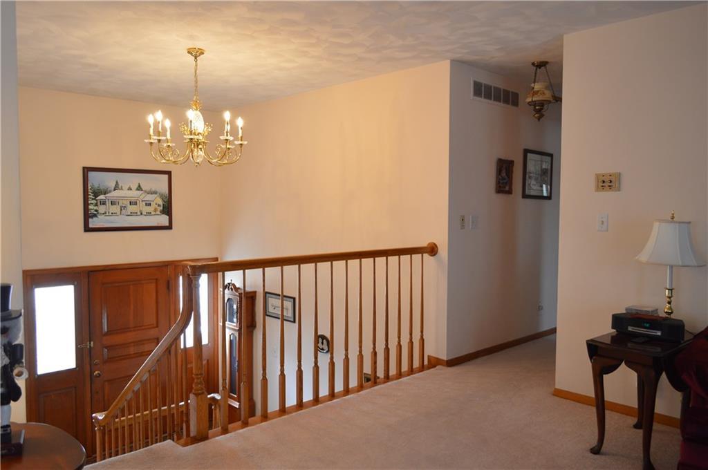 3643 Troy Road Springfield, OH 45504 - Photo 4 of 24