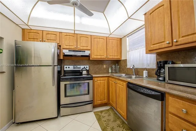 $1,450 | 6700 Royal Palm Boulevard, Unit 103D, Margate, FL 33063