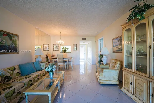 $1,450 | 6700 Royal Palm Boulevard, Unit 103D, Margate, FL 33063