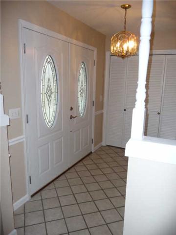 206 Guill Road Mount Juliet, TN 37122 - Photo 3 of 20 Entrance foyer.