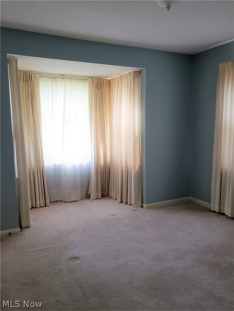 850 Meridian Street Akron, OH 44310 - Photo 15 of 29 One of two first floor bedrooms. This one has a bay window,