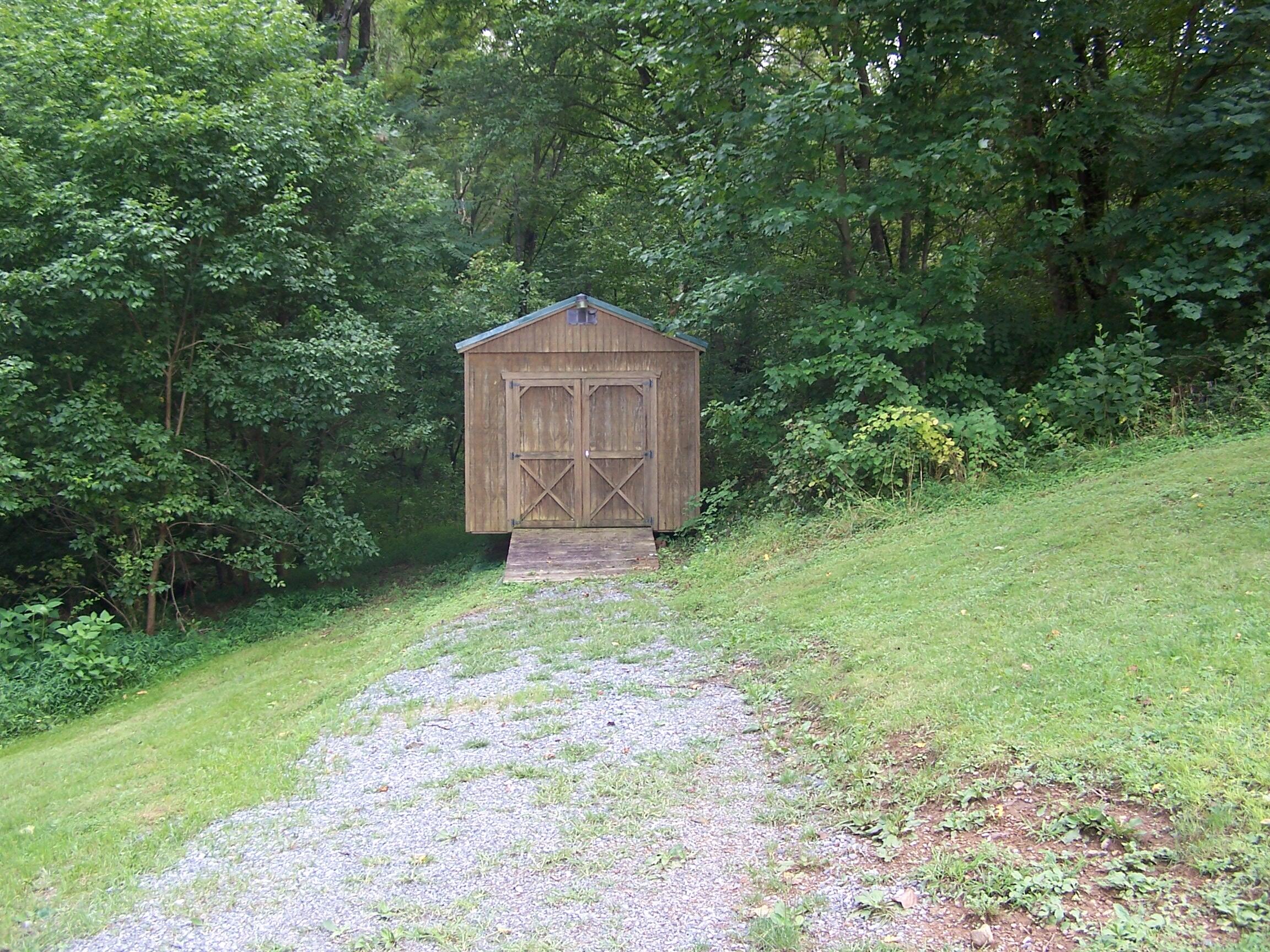 524 Archway Road Blue Ridge, VA 24064 - Photo 4 of 13 100_5152 - Copy