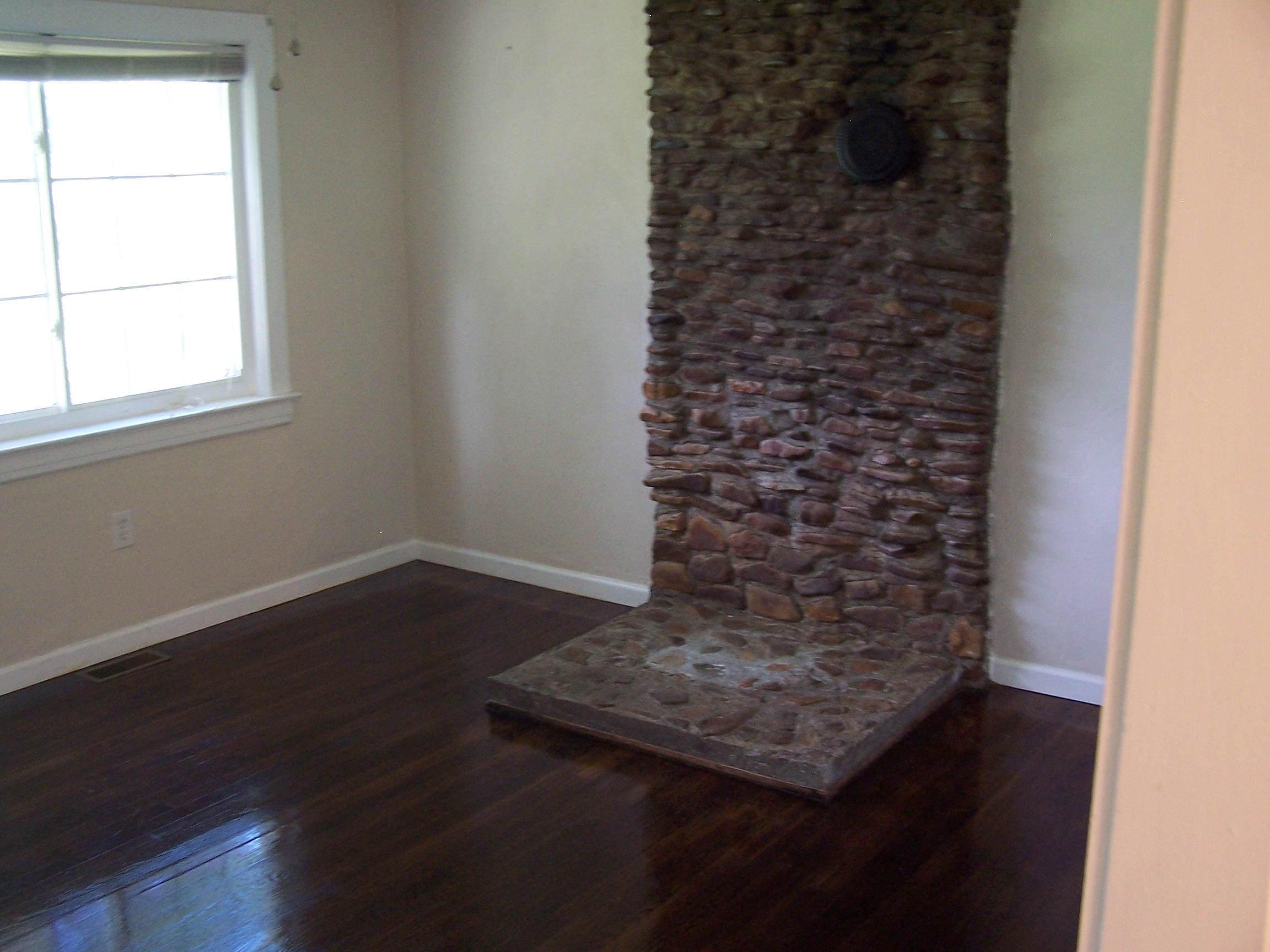524 Archway Road Blue Ridge, VA 24064 - Photo 8 of 13 100_5159