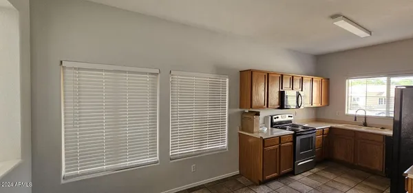 $1,850 | 9426 West Monroe Street, Peoria, AZ 85345