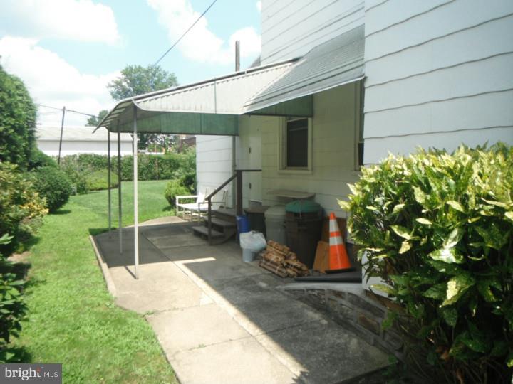 213 West Tabor Road Philadelphia, PA 19120 - Photo 2 of 4 Exterior Side