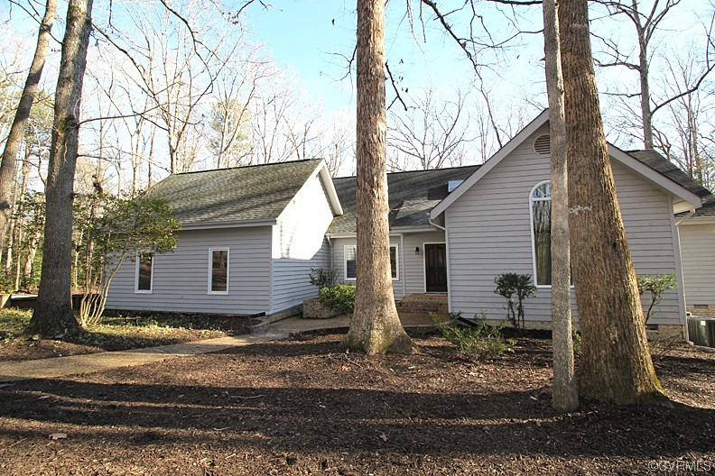 15350 Gamecock Road Midlothian, VA 23112 - Photo 1 of 50 Gallery Image 1
