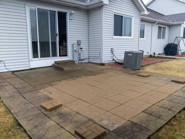 $220,000 | 22994 Westwind Drive, Richton Park, IL 60471