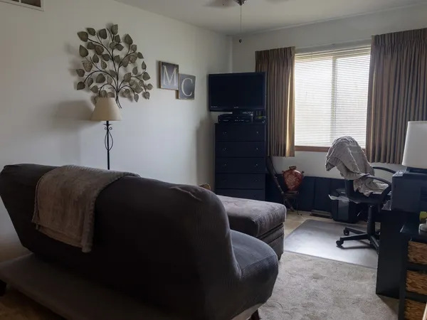 $220,000 | 22994 Westwind Drive, Richton Park, IL 60471