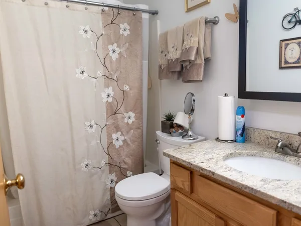 $220,000 | 22994 Westwind Drive, Richton Park, IL 60471