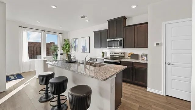 $275,008 | 736 Thorn Crk Drive, Anna, TX 75409