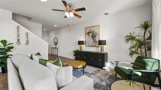 $275,008 | 736 Thorn Crk Drive, Anna, TX 75409