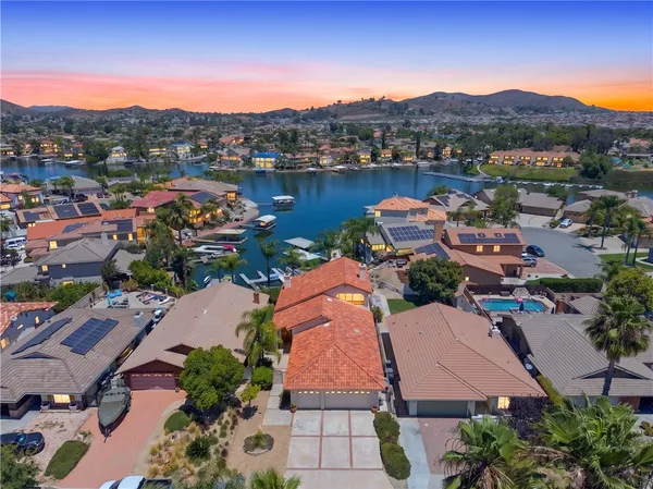 $1,250,000 | 24140 Cruise Cir Drive, Canyon Lake, CA 92587