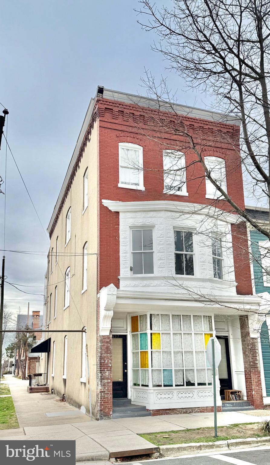 718 Oronoco Street, Unit 2 Alexandria, VA 22314 - Photo 20 of 27 a front view of a building