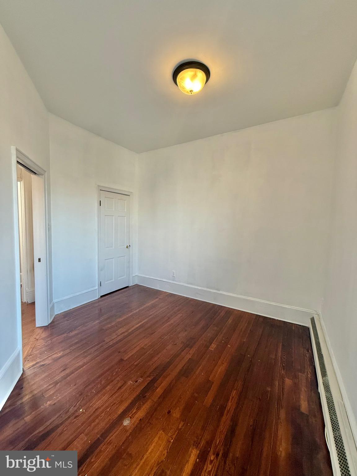 718 Oronoco Street, Unit 2 Alexandria, VA 22314 - Photo 9 of 27 wooden floor in a room