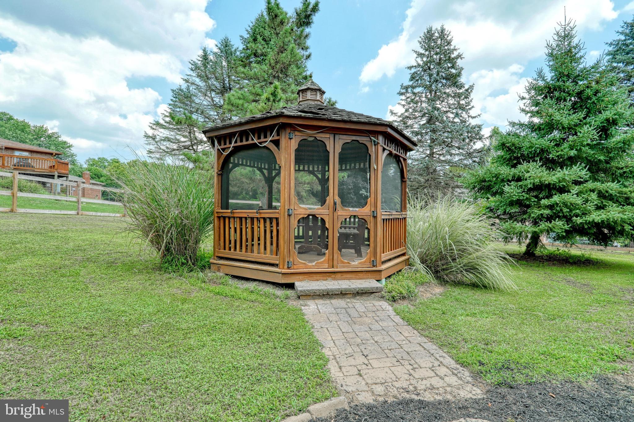 2281 Jonquil Road York, PA 17403 - Photo 14 of 48 Gallery Image 14