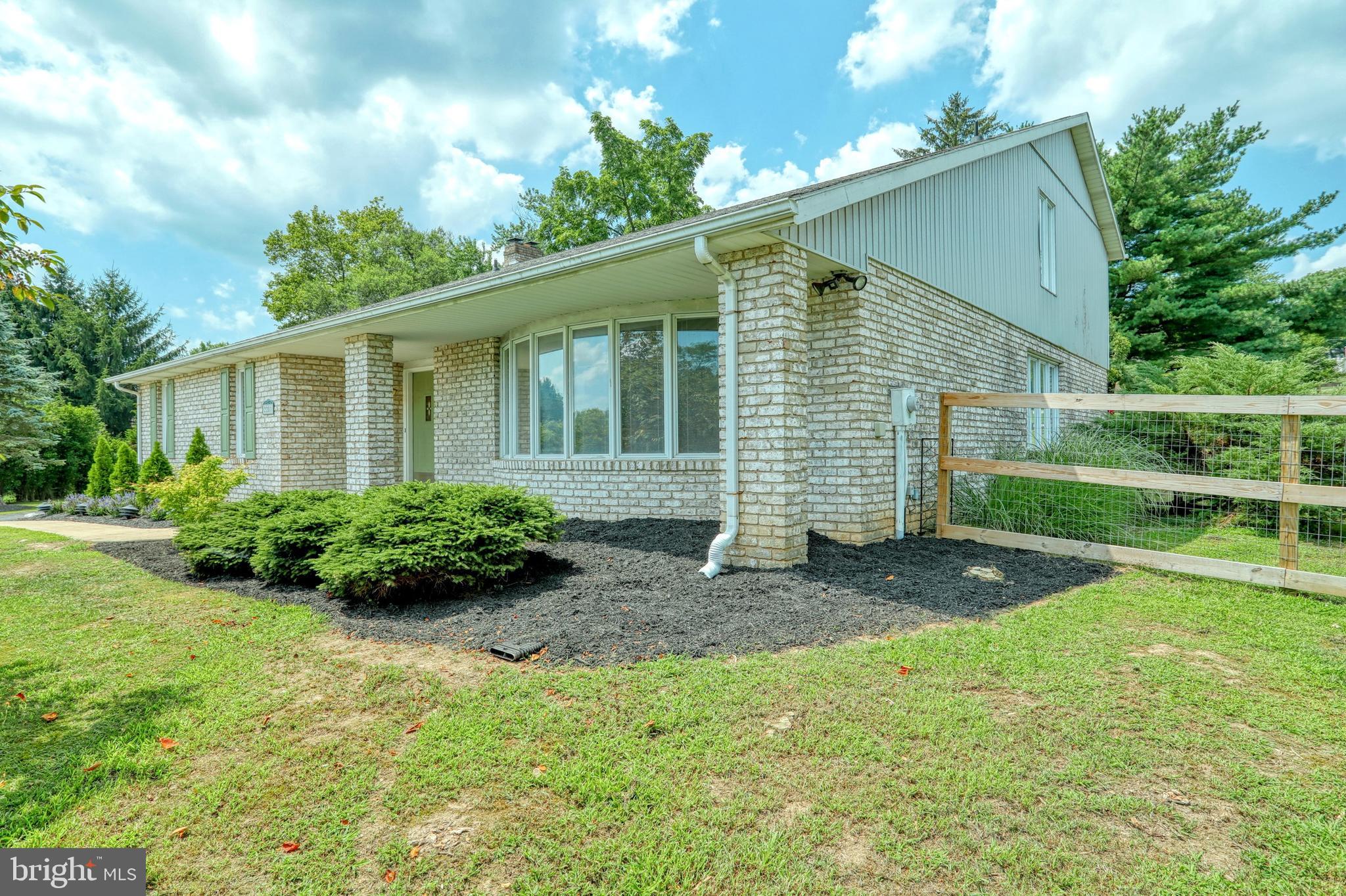 2281 Jonquil Road York, PA 17403 - Photo 3 of 48 Gallery Image 3