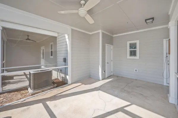 $1,625 | 147 North Sand Palm Road, Freeport, FL 32439