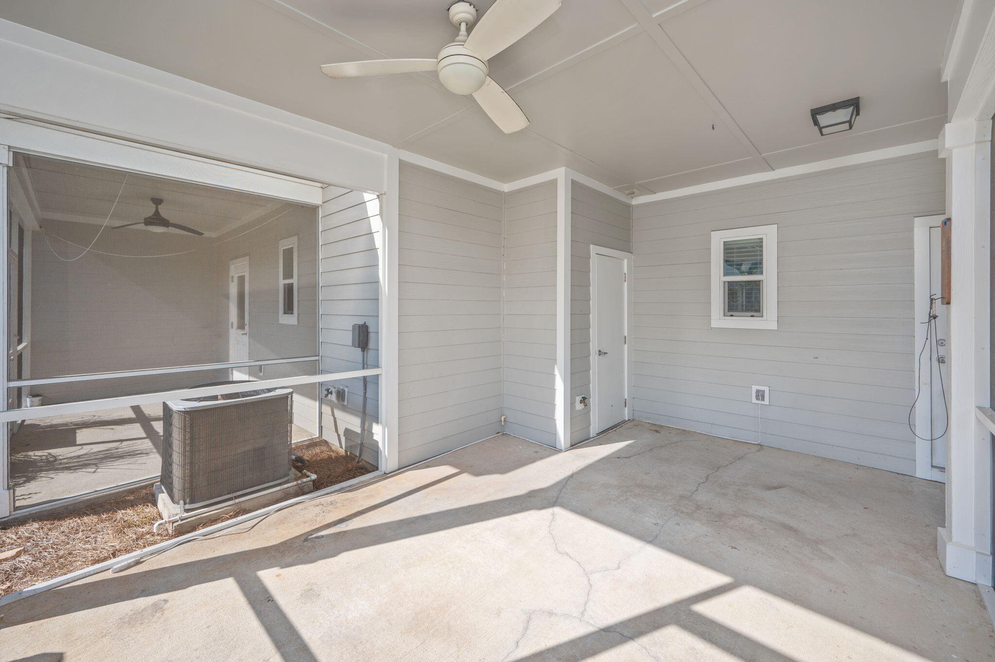 147 North Sand Palm Road Freeport, FL 32439 - Photo 35 of 39 a spacious bathroom with a double vanity sink and a mirror