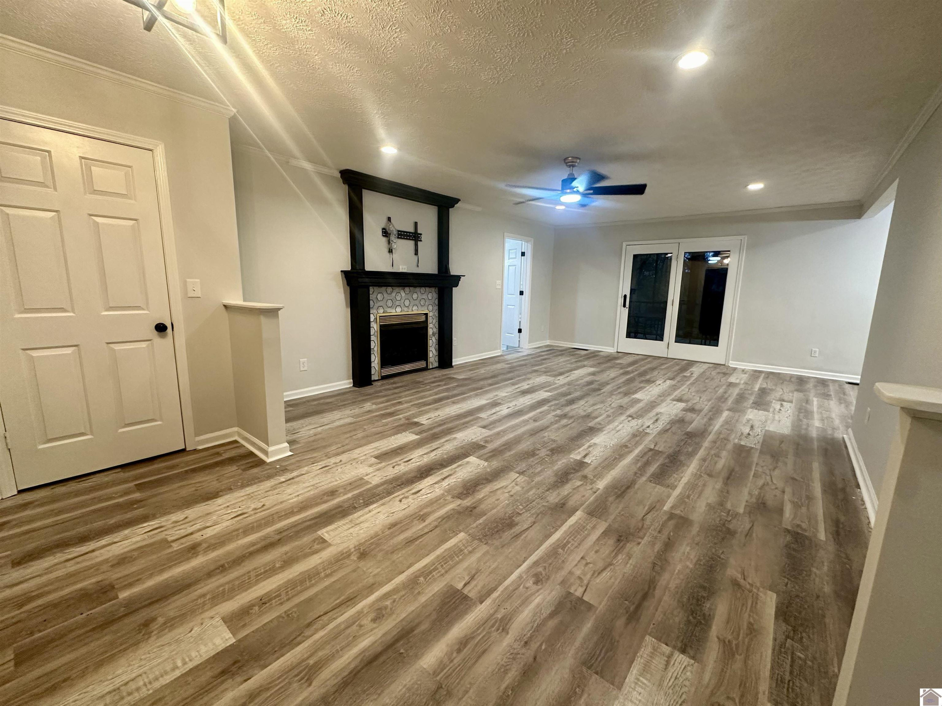 769 Red River Road Gilbertsville, KY 42044 - Photo 11 of 31 living room