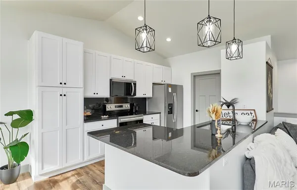 $324,900 | 28723 Woodland Heights Drive, Warrenton, MO 63383