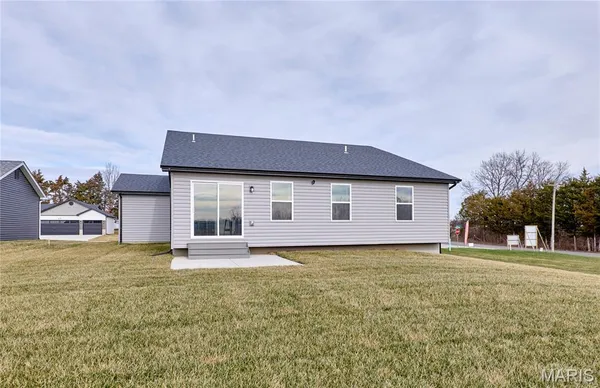 $324,900 | 28723 Woodland Heights Drive, Warrenton, MO 63383