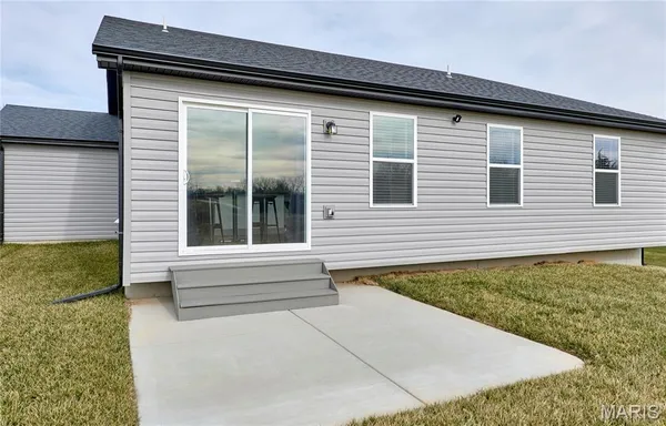 $324,900 | 28723 Woodland Heights Drive, Warrenton, MO 63383