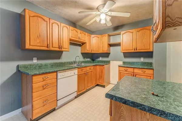 $469,000 | 5854 Cedartown Highway, Lindale, GA 30147