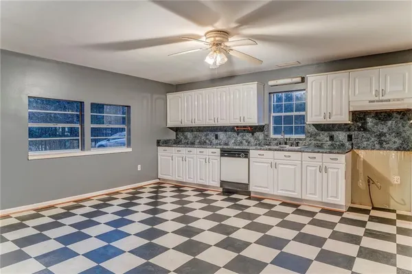 $469,000 | 5854 Cedartown Highway, Lindale, GA 30147