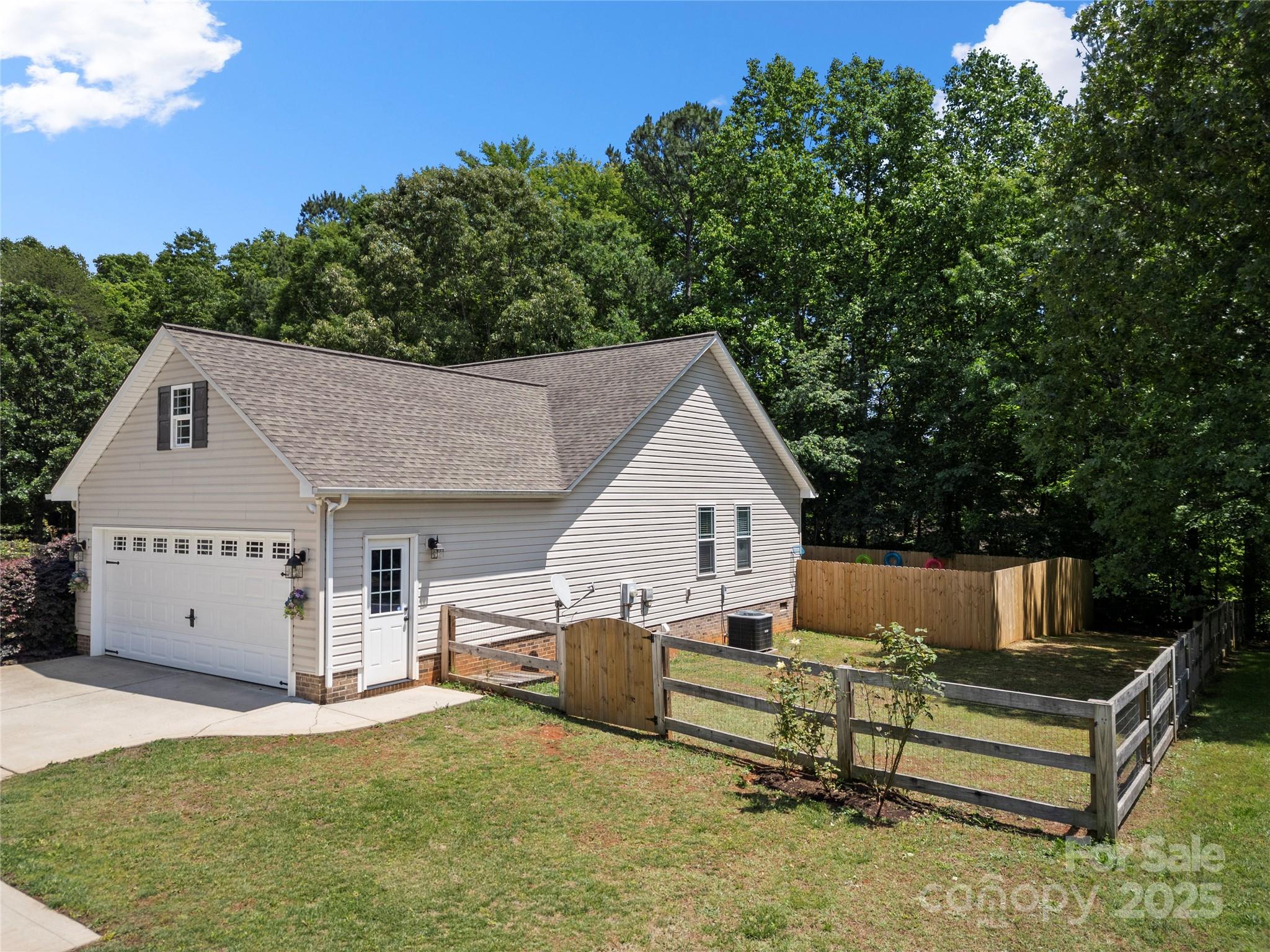 5764 Grassy Creek Road Denver, NC 28037 - Photo 4 of 39 Gallery Image 4