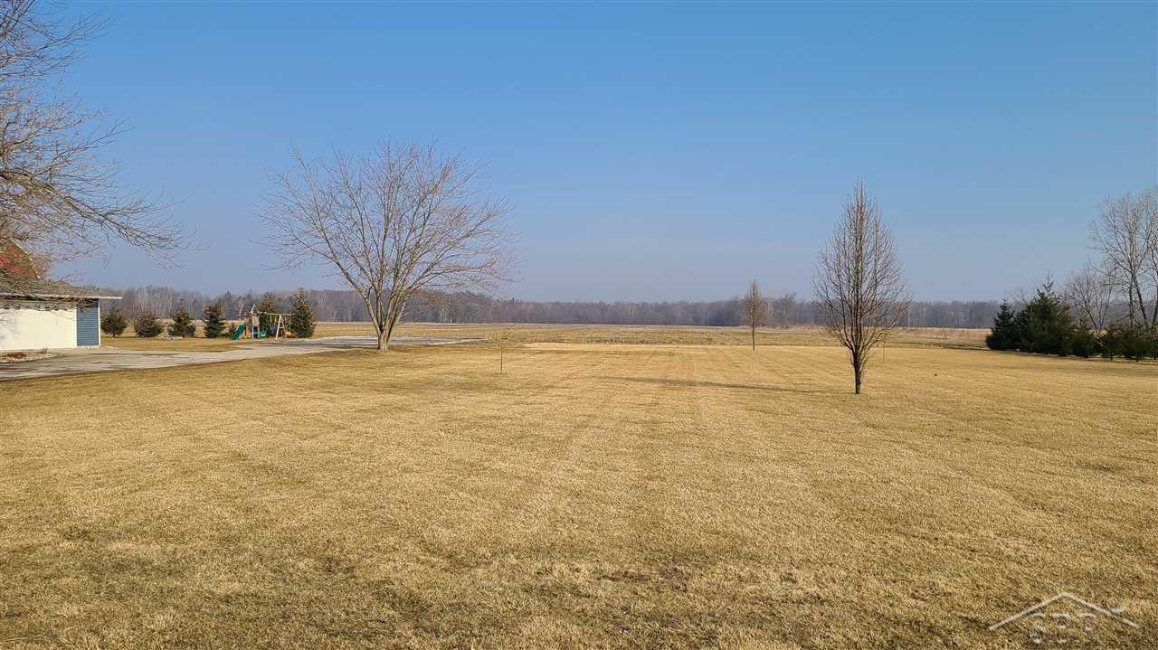 2284 Chesaning Road Montrose, MI 48457 - Photo 19 of 19 50068099-18.JPG