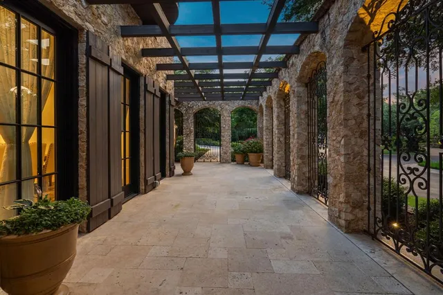 a view of a porch with patio