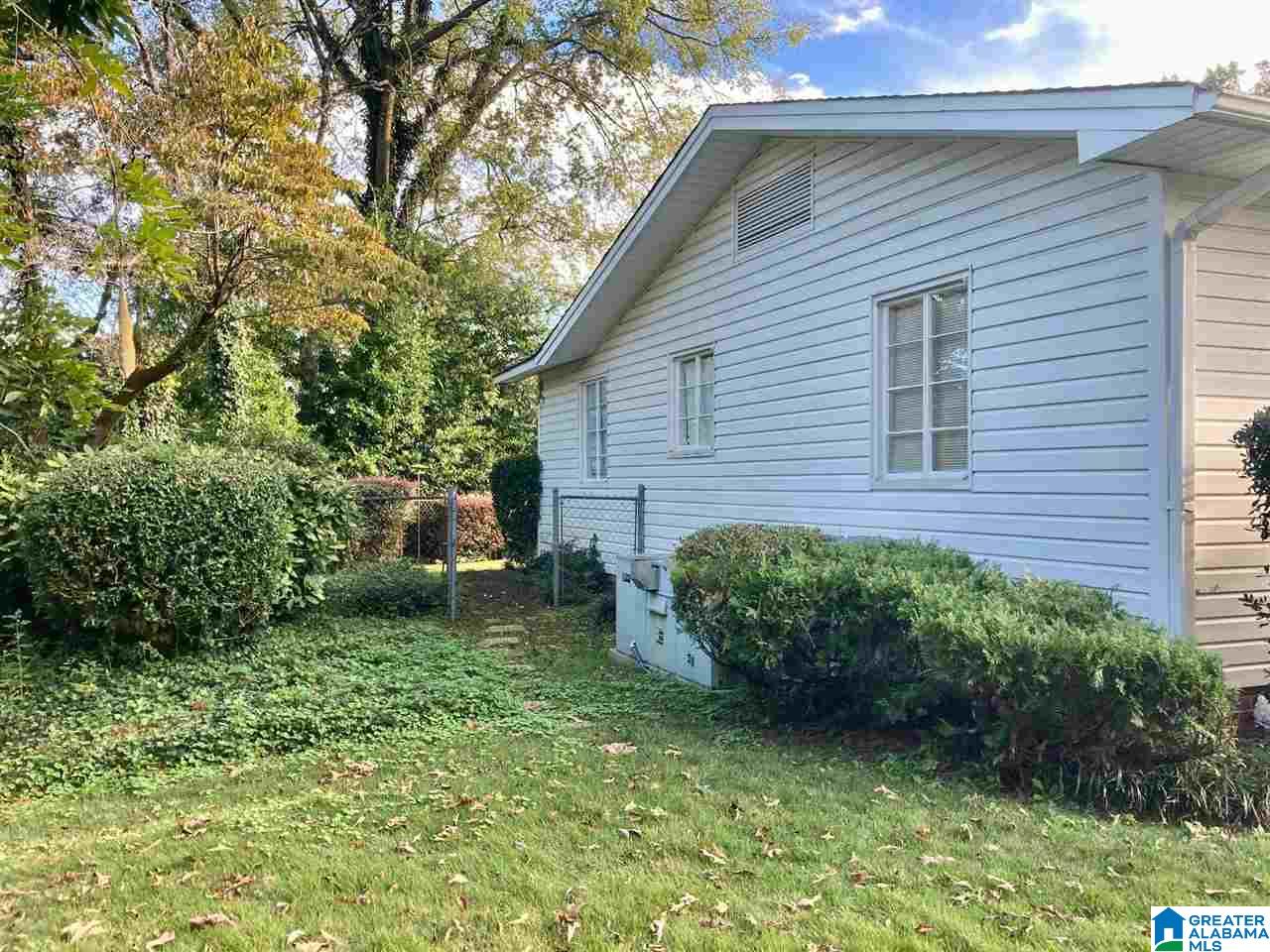 1611 Ridge Road Birmingham, AL 35209 - Photo 5 of 28