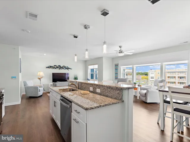 $369,900 | 20141 Riesling Lane, Unit 402, Lewes, DE 19958