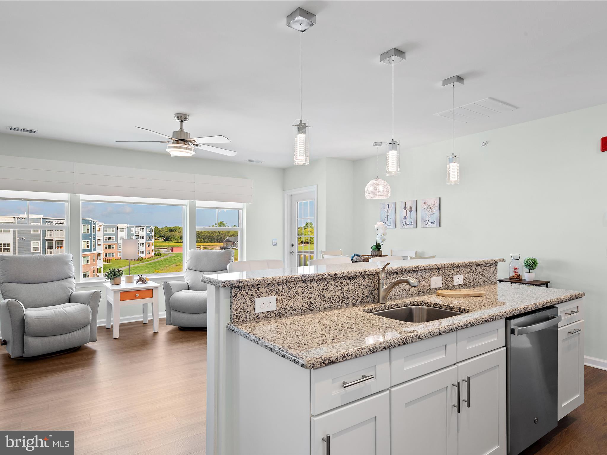 20141 Riesling Lane, Unit 402 Lewes, DE 19958 - Photo 13 of 58 Pendant Lights