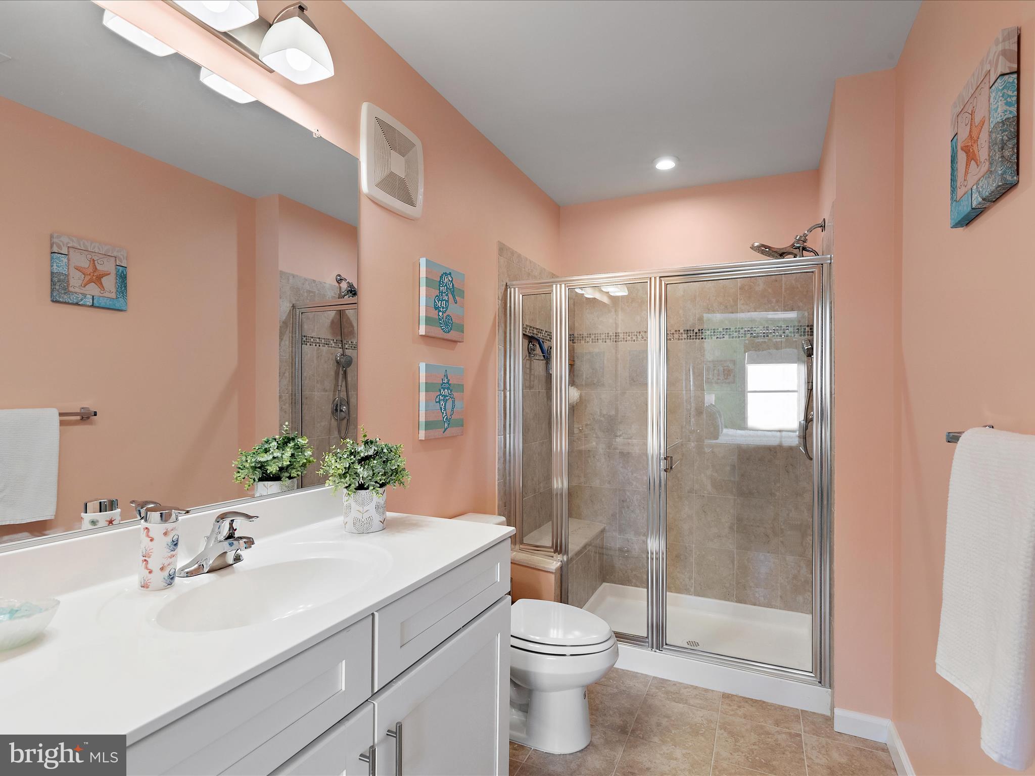 20141 Riesling Lane, Unit 402 Lewes, DE 19958 - Photo 22 of 58 Primary Bathroom