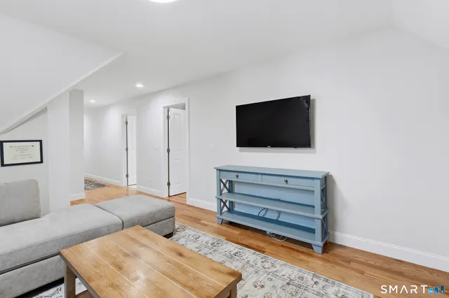 $724,900 | 21 Kelsey Court, Barkhamsted, CT 06063