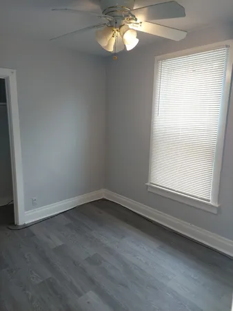 $2,400 | 1009 Garnett Place, Unit 2, Evanston, IL 60201