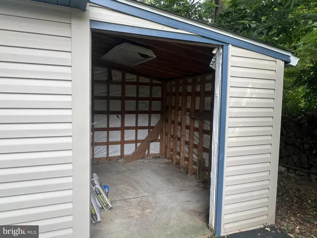 $325,000 | 13 West Oak Ridge Drive, Hagerstown, MD 21740